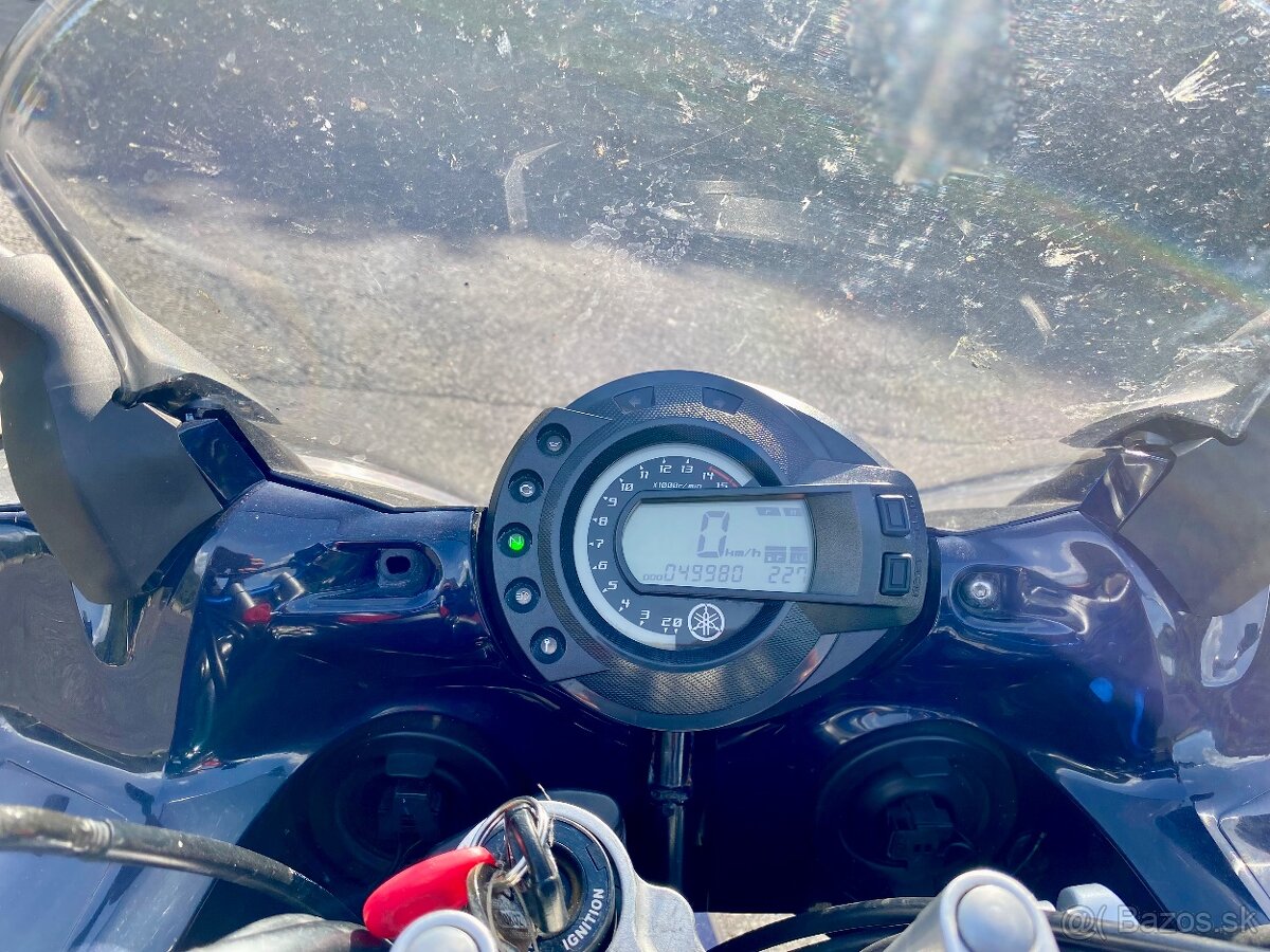 Yamaha FZ6 - 3
