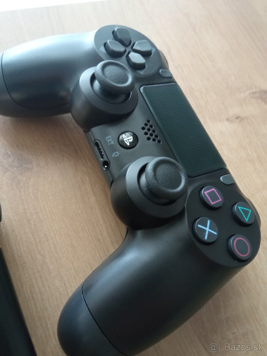 PS4 ovládače - 3