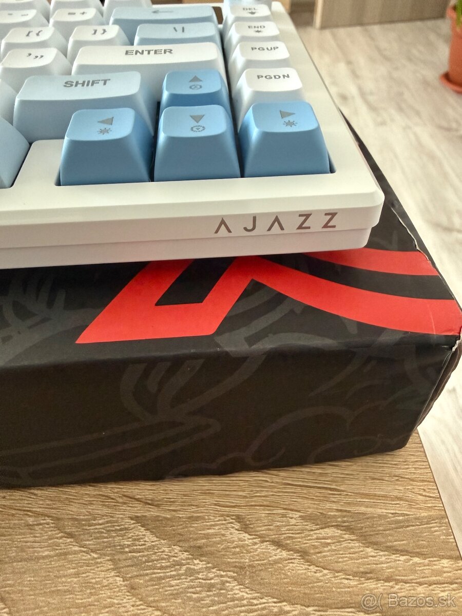 Ajazz Klavesnica - 3