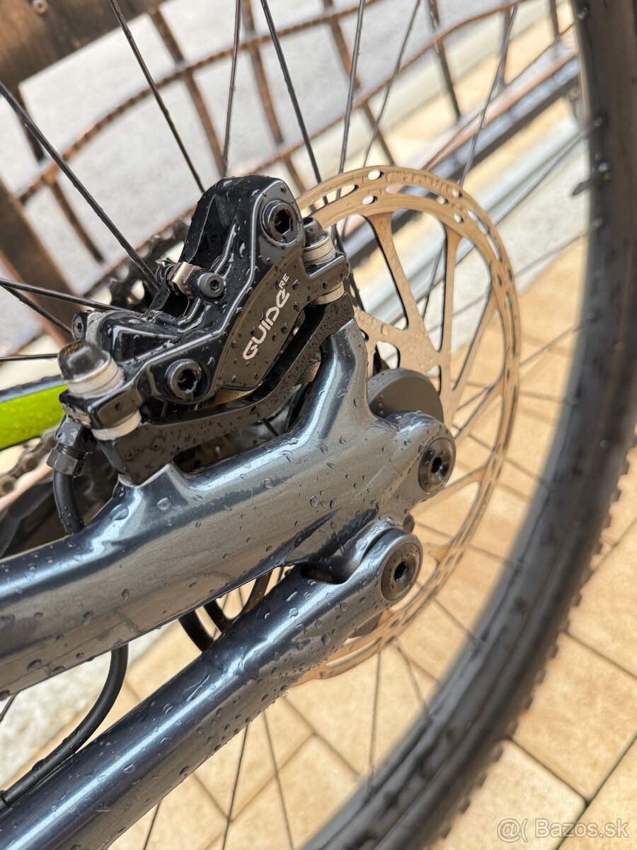 Specialized E-bike - 3