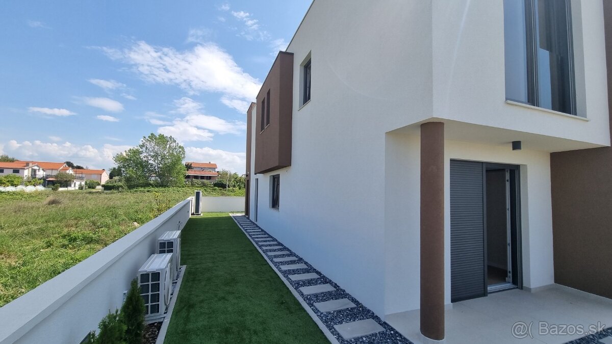 Moderná vila s bazénom a krásnym pozemkom, Zaton /Chorvátsko - 3