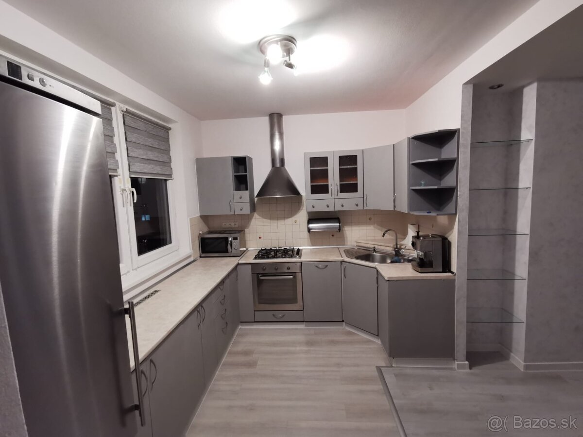 Krásny svetlý 3-izbový byt blízko centra PP, 78 m2 - 3