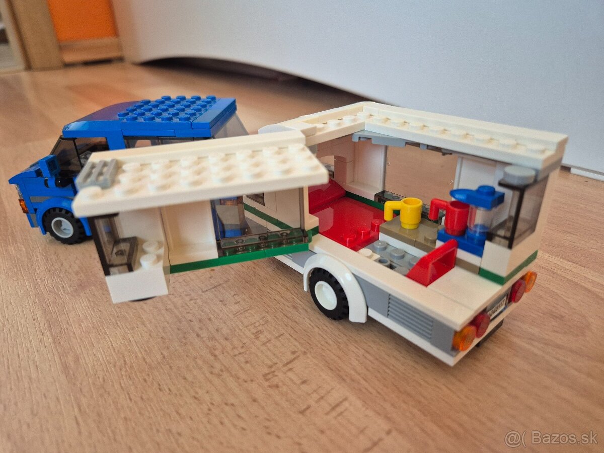 Lego CITY 60117 - Dodávka a karavan - 3