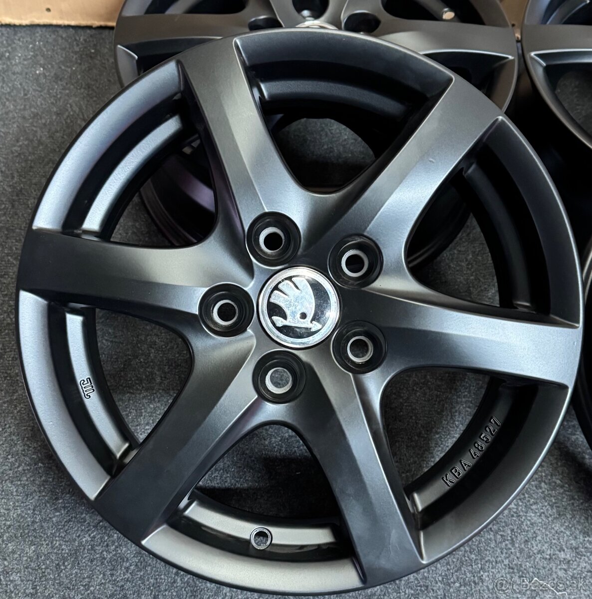 5x112 R15 Alutec ET 45 čierne matne - 3