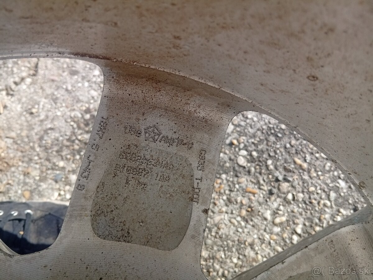 Rezervné koleso Jeep Grand Cherokee - 3