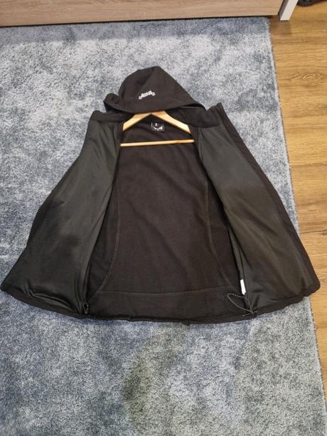 Damska cierna softshellova bunda - 3