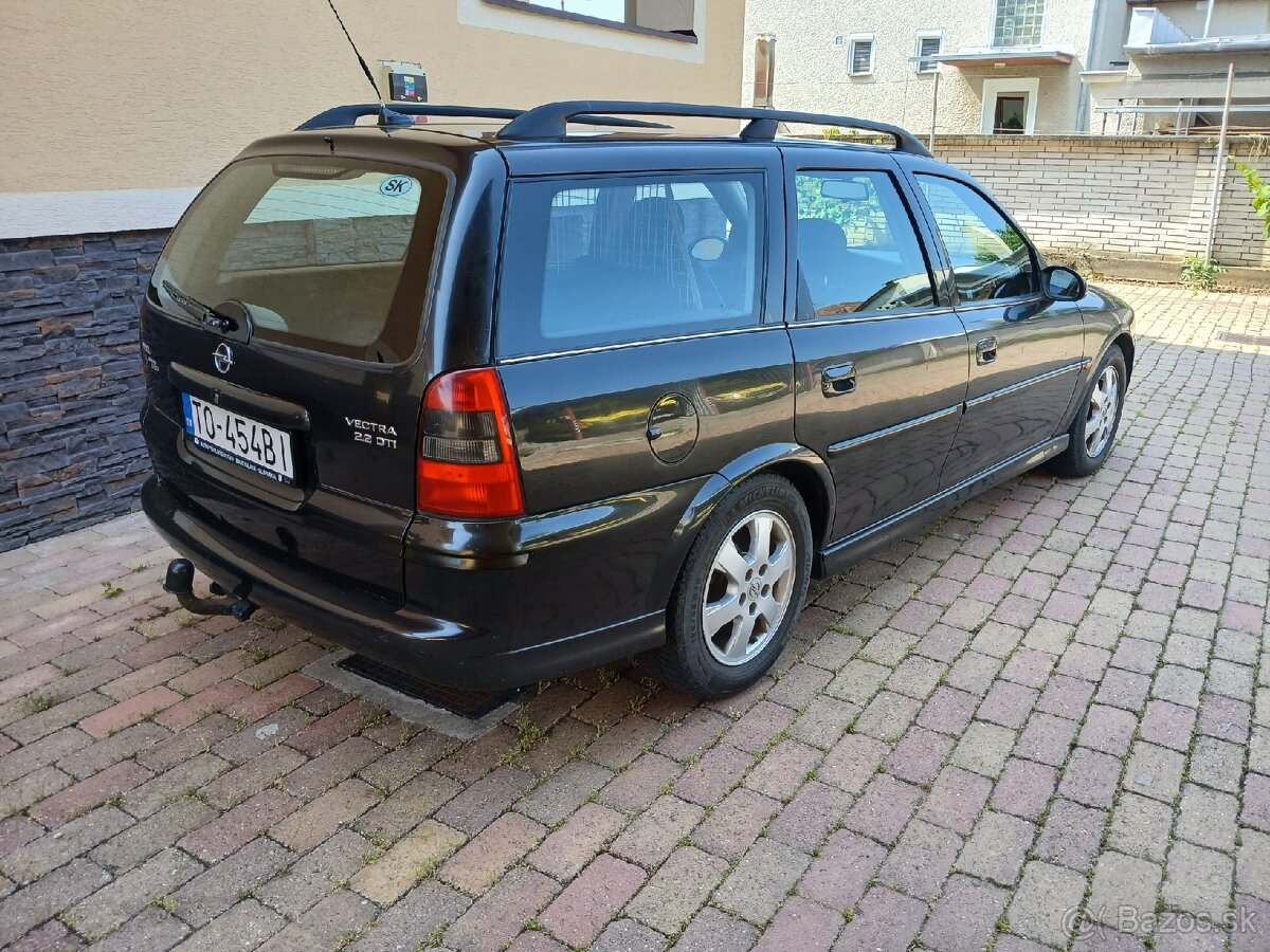 Opel Vectra 2,2 - 3