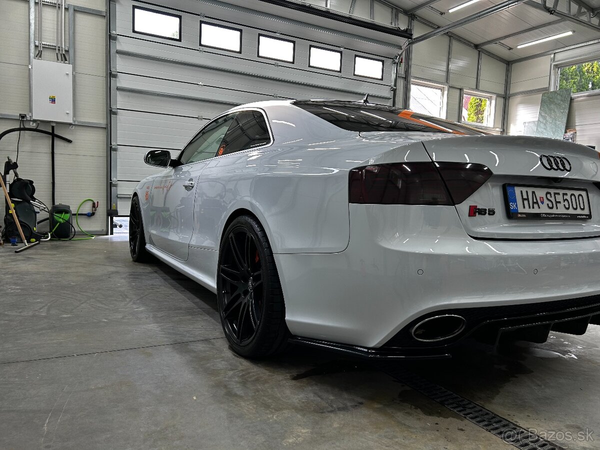 Audi RS5 V8 4.2 FSI quattro S-tronic - 3