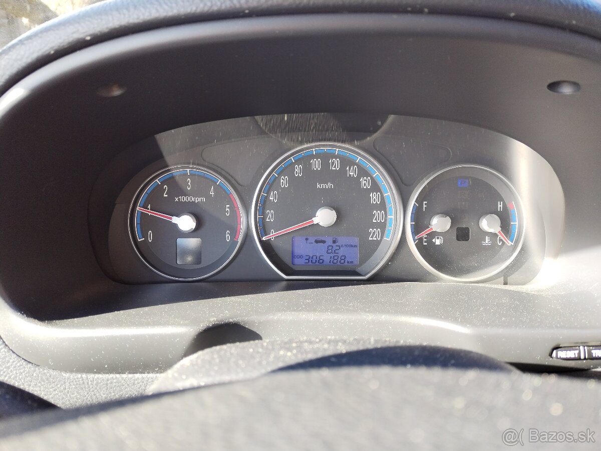 Nepojazdný Hyundai Santa Fe 2 4x4 2.2Crdi - 3