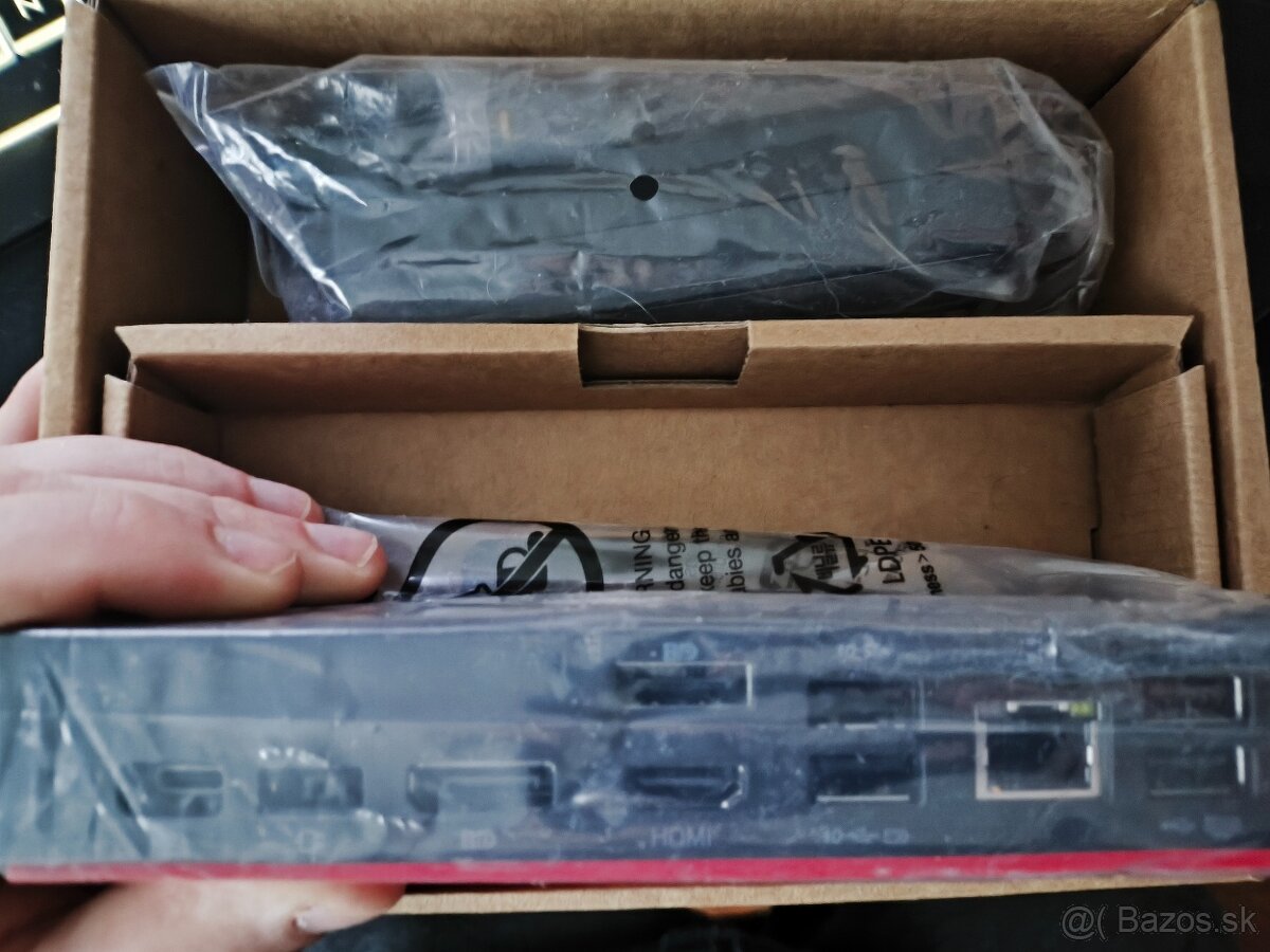 ThinkPad Lenovo Universal USB-C Dock + AC/DC Adapter 90W - 3