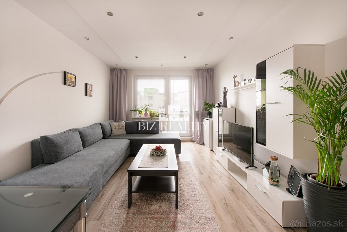 NA PREDAJ svetlý 2-izbový byt s lodžiou - 3