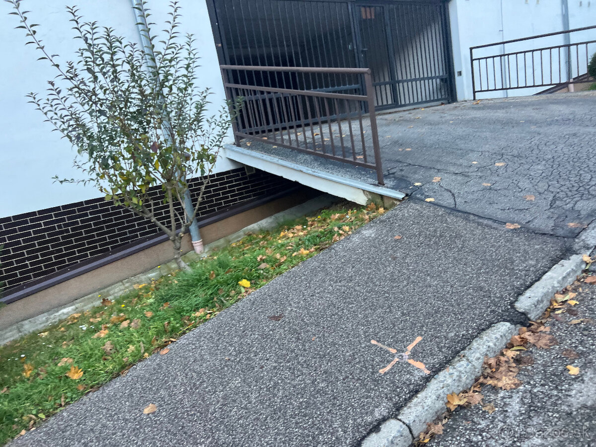 garáž, ul Horný Šianec, Trenčín - 3