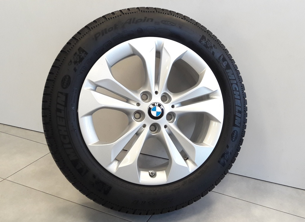 BMW X1 F48 17" Styling 564 - 3