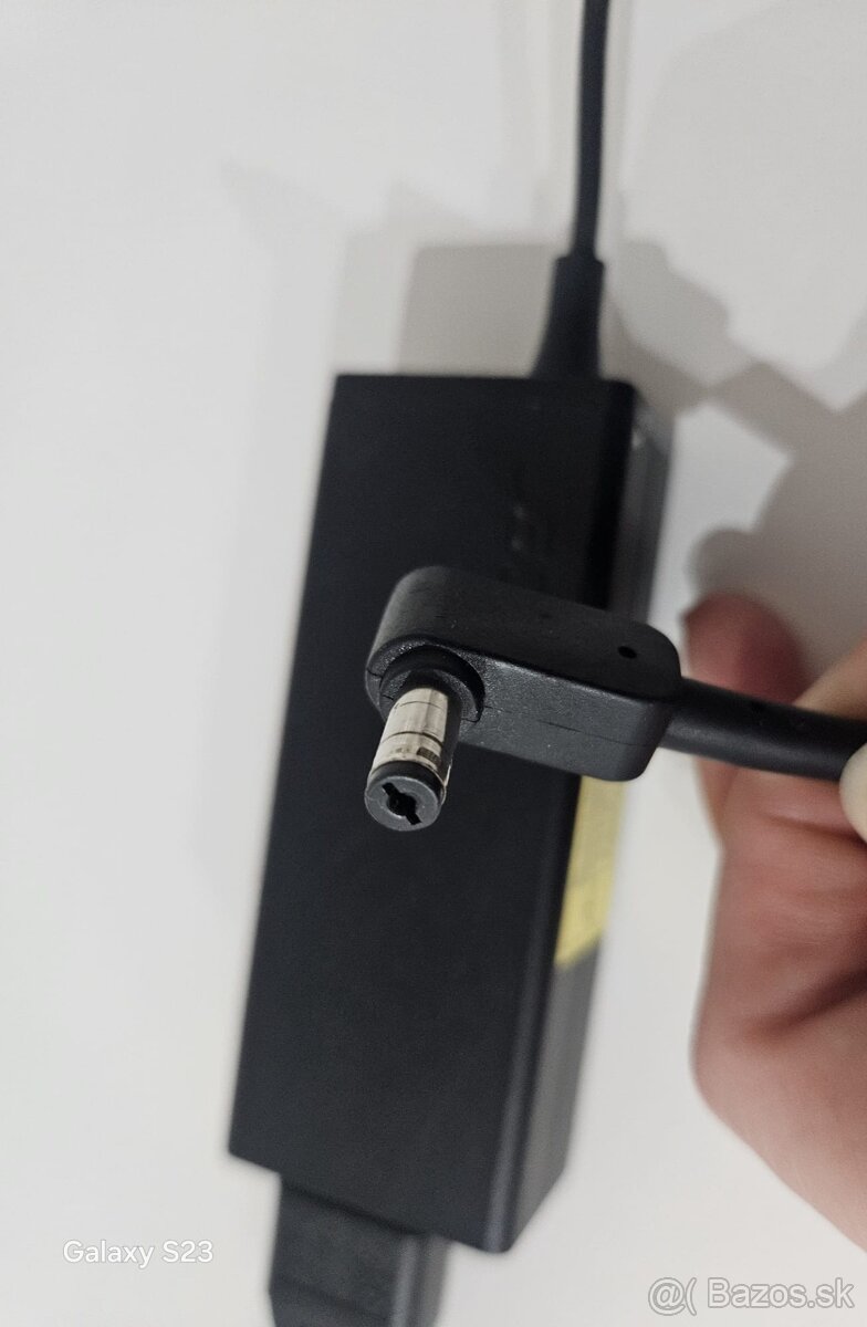 Nabíjačka Acer - 3