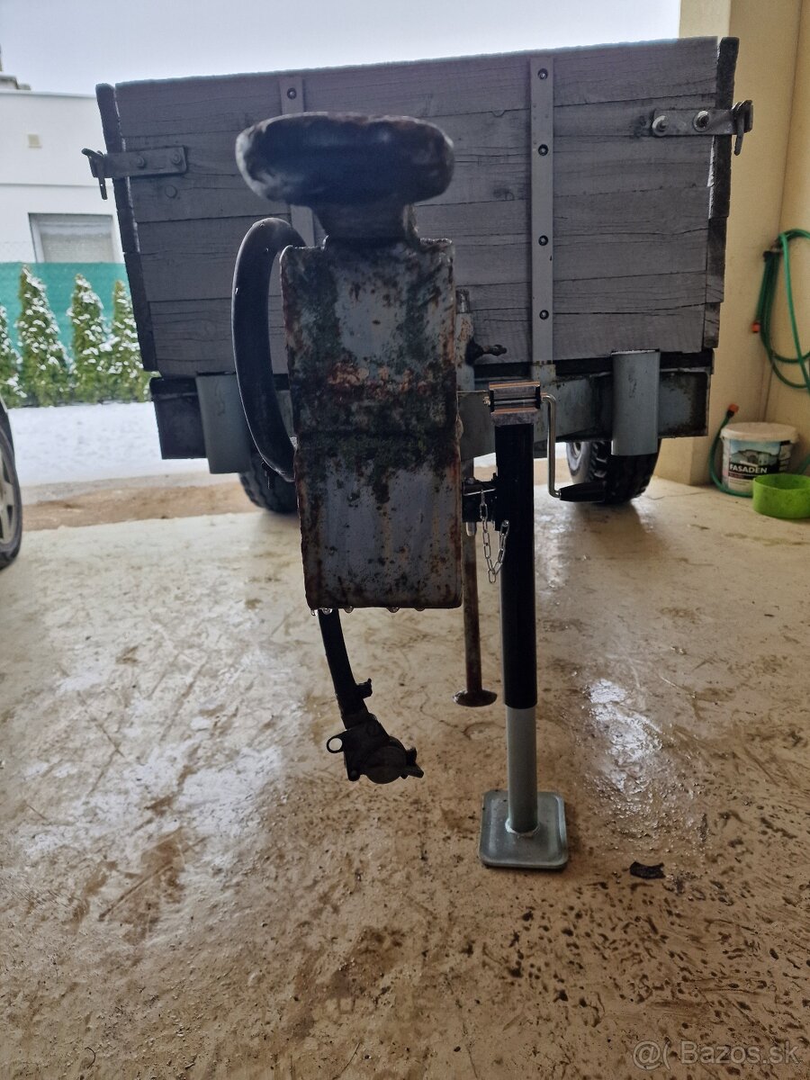 Oporna noha na precku, prives - 3