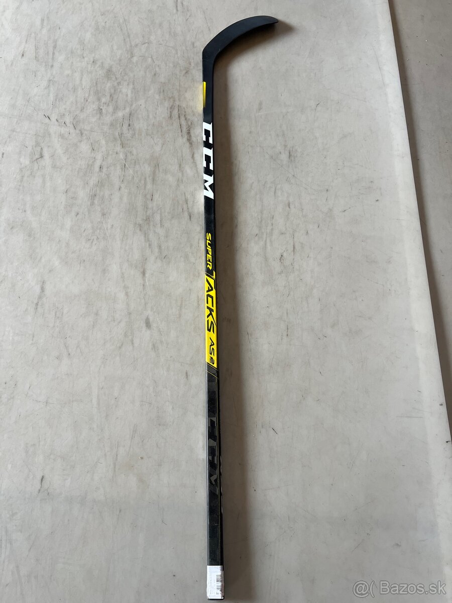 Predám hokejku CCM Supertacks AS2 PRO INT - 3