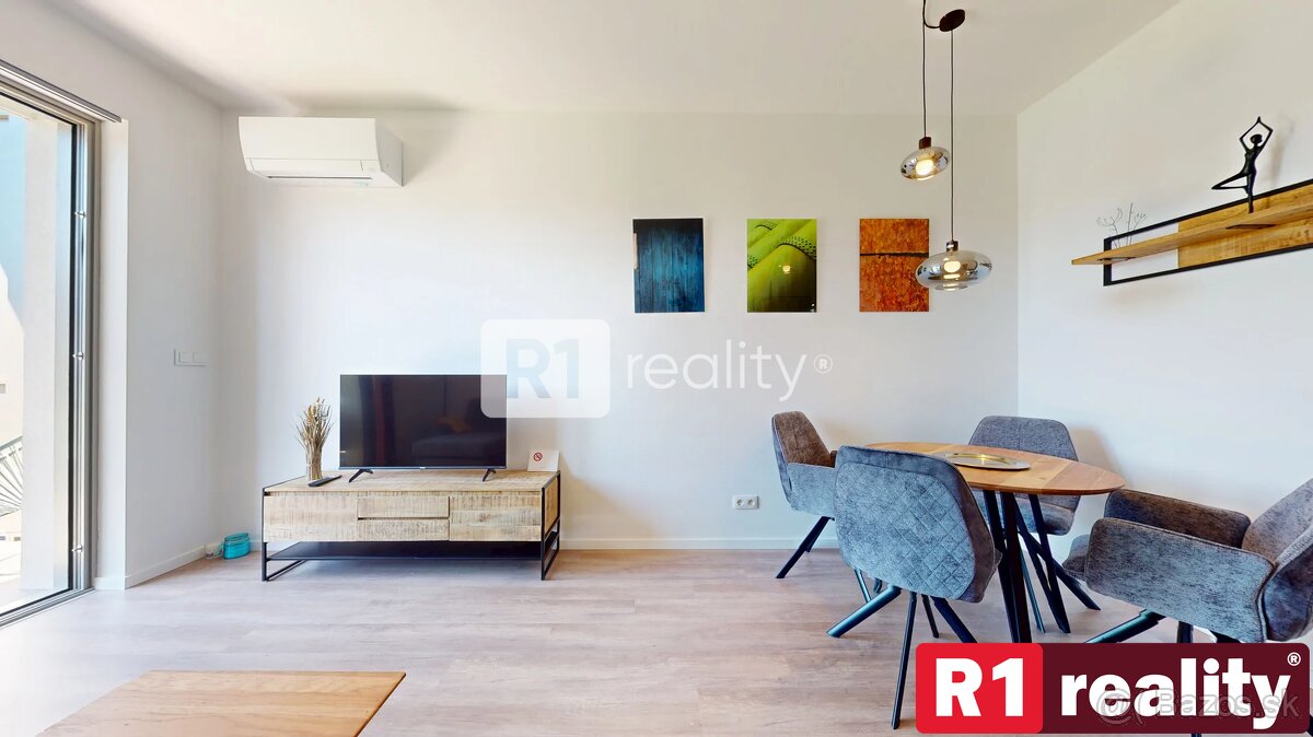 Na prenájom 2 izbový byt 45 m2 + terasa 15 m2 + 30 m2 predzá - 3