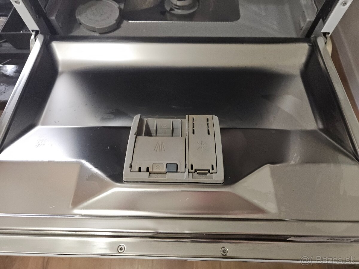 Stolova umyvacka Bosch - 3