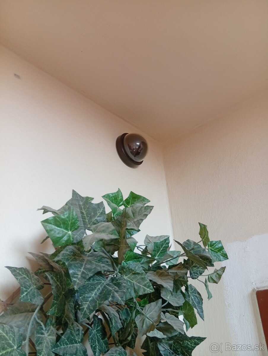 STOP ZLODEJOM - MAKETA KAMERY - 3