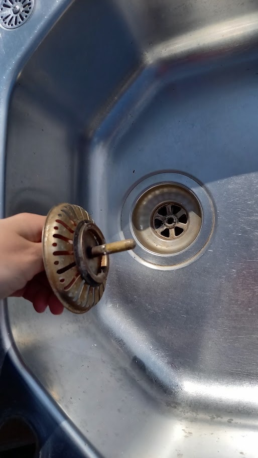 Kuchynský nerezový drez - 3