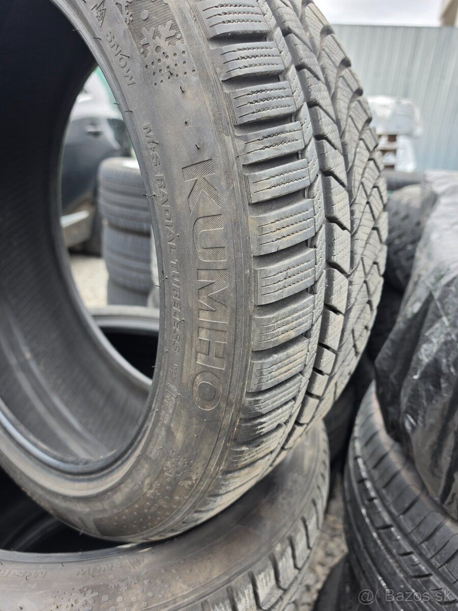 235/45 R19 99V M+S KUMHO Wintercraft WP72 - 3