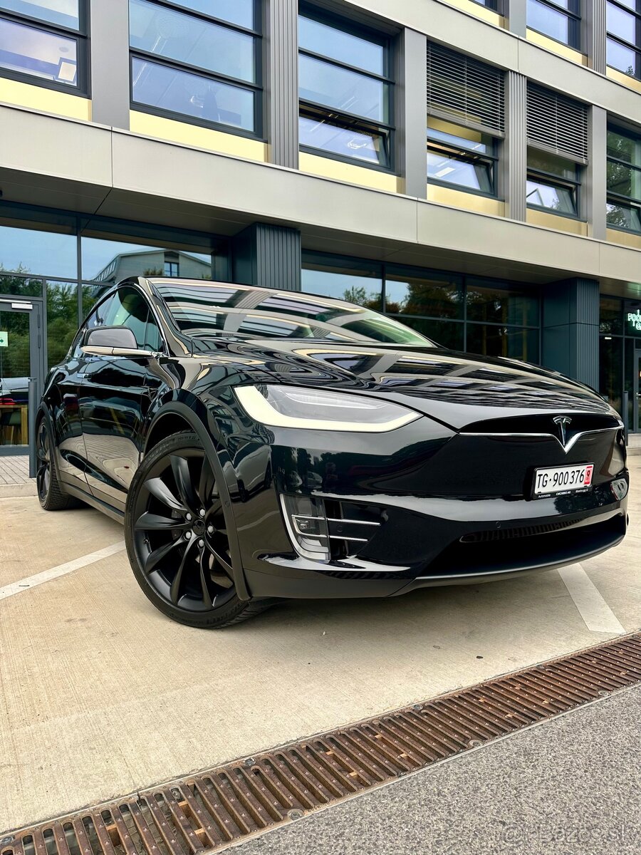 Tesla Model X 100D – rok 2017 - 3
