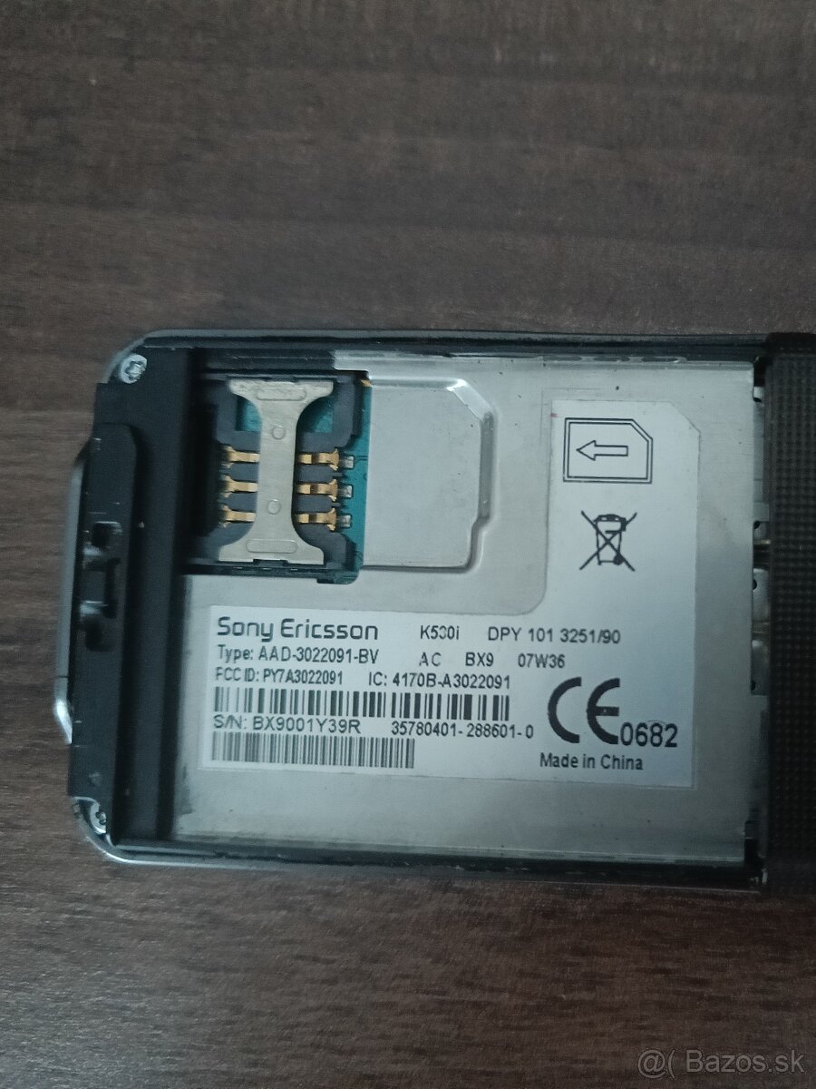Sony Ericsson K530i - 3