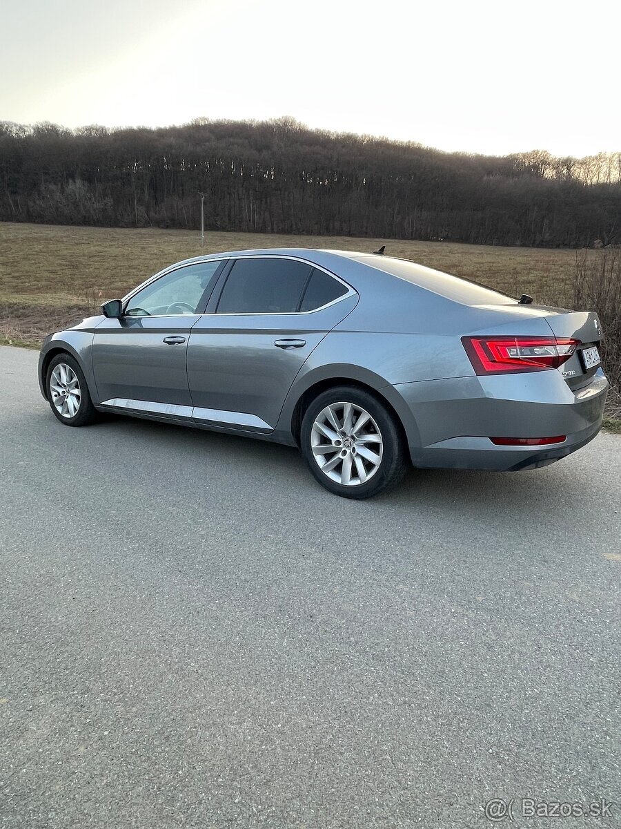 PREDÁM ŠKODA SUPERB 2.0 TDI 110KW - 3