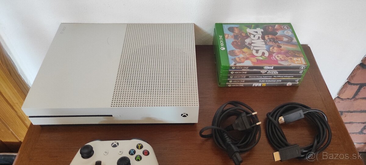 Predám Xbox one S+hry - 3