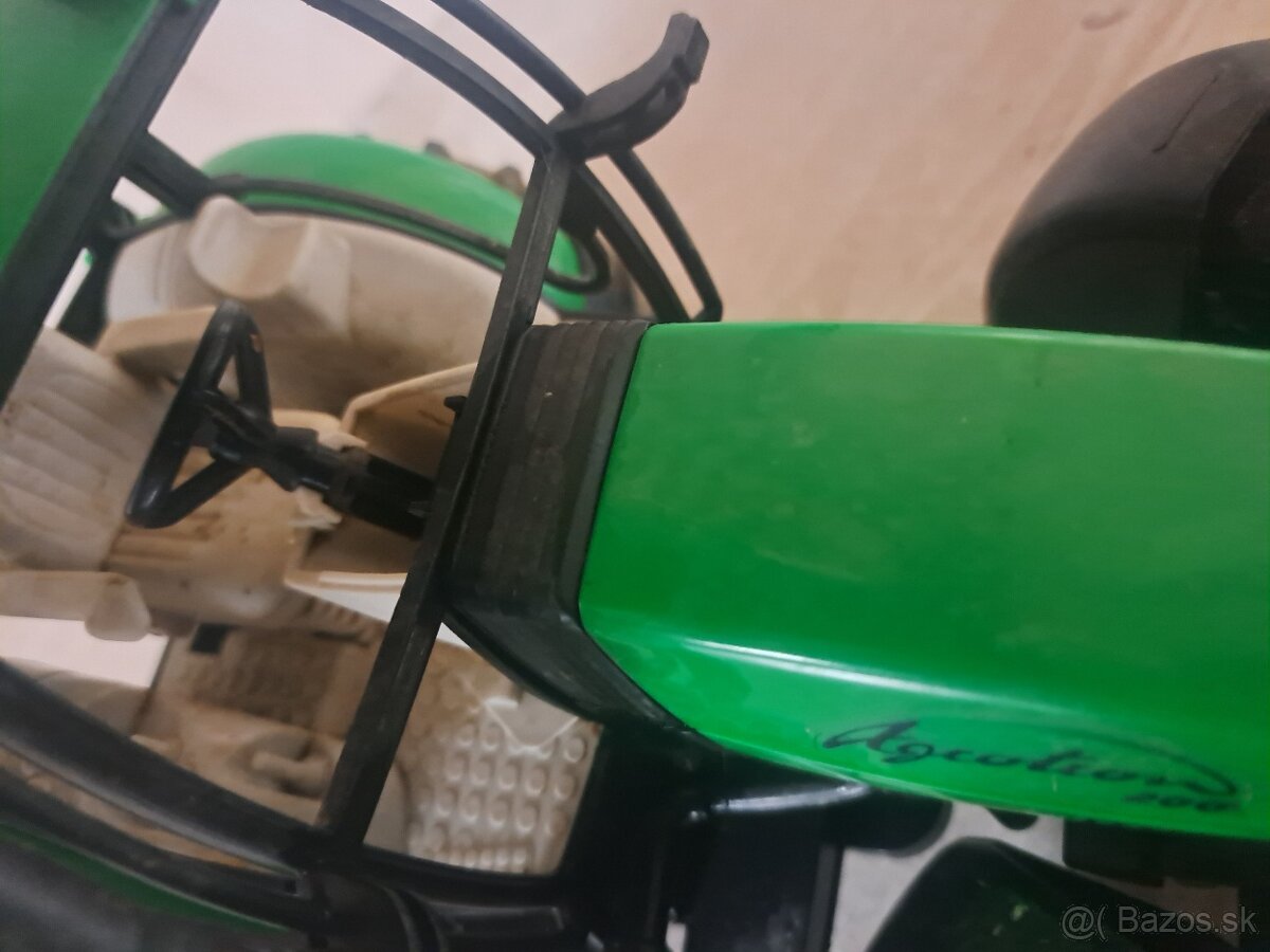 traktor zlelený, - 3