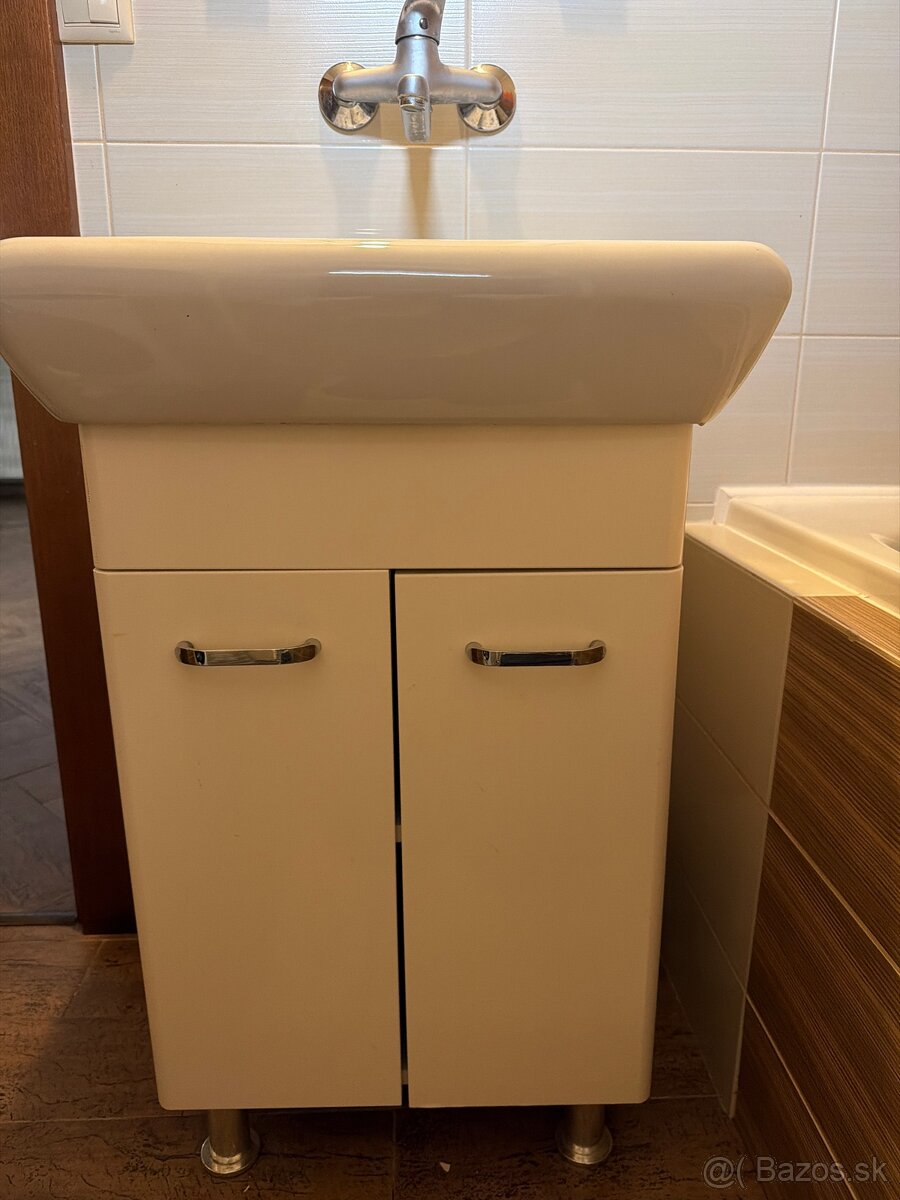 Kúpeľňový nábytok - 3