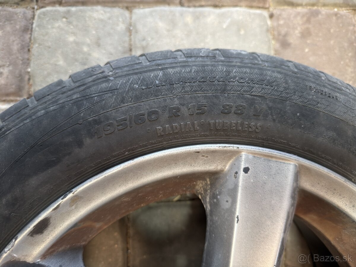 195/60 R15 + elektróny - 3
