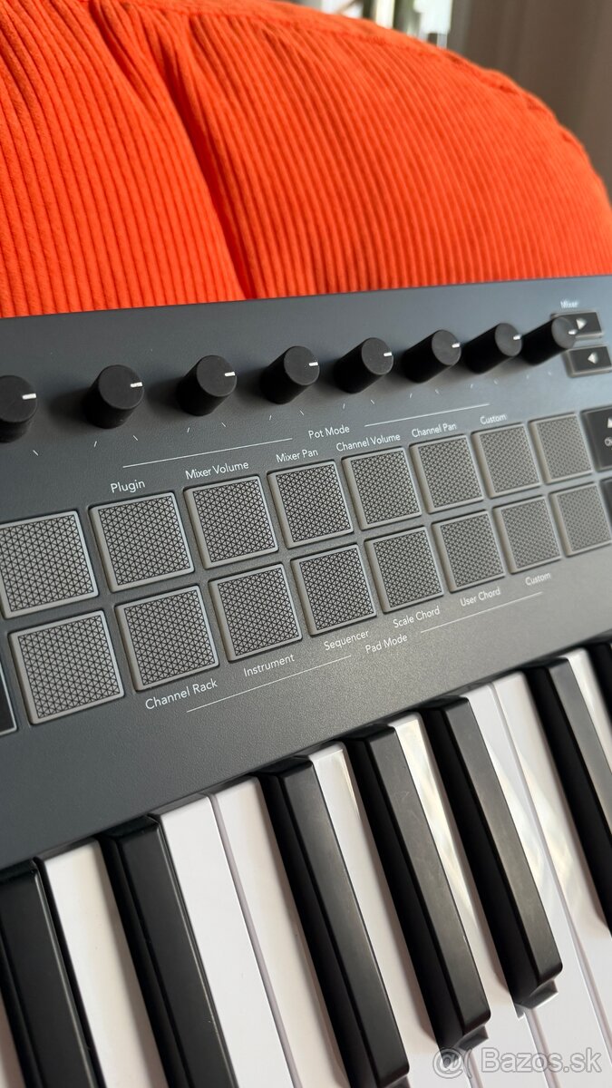 Predam Novation FLkey 37 MIDI klavesy - 3