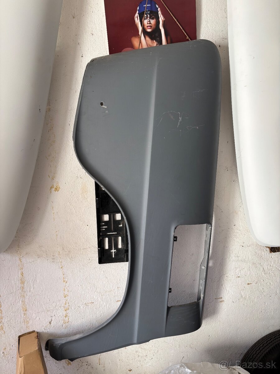 Škoda 100 , 110 , blatnik - 3