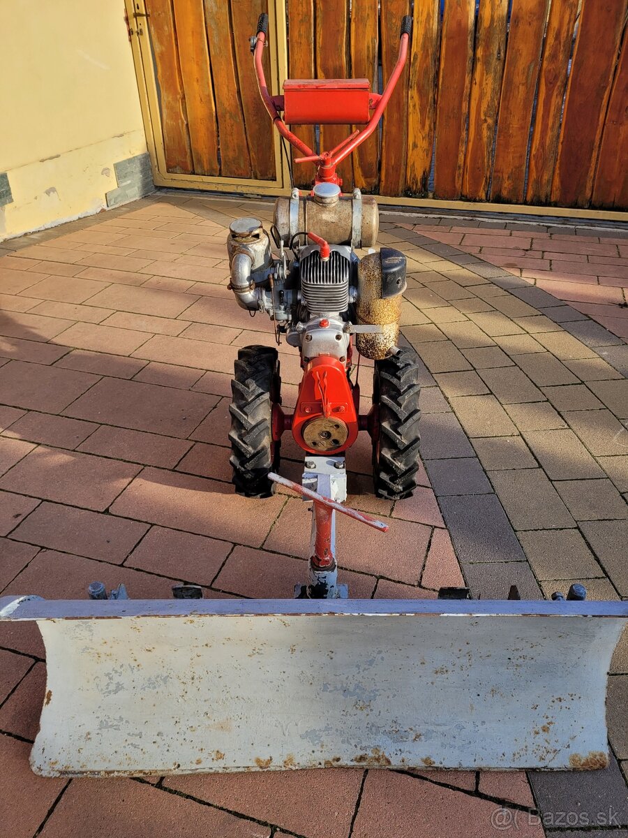 Odhrňač motorový - 3