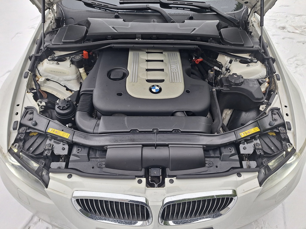 Predám BMW 330xd Coupe - 3