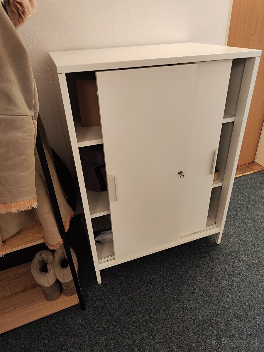 Uzamykateľná skriňa IKEA - 3