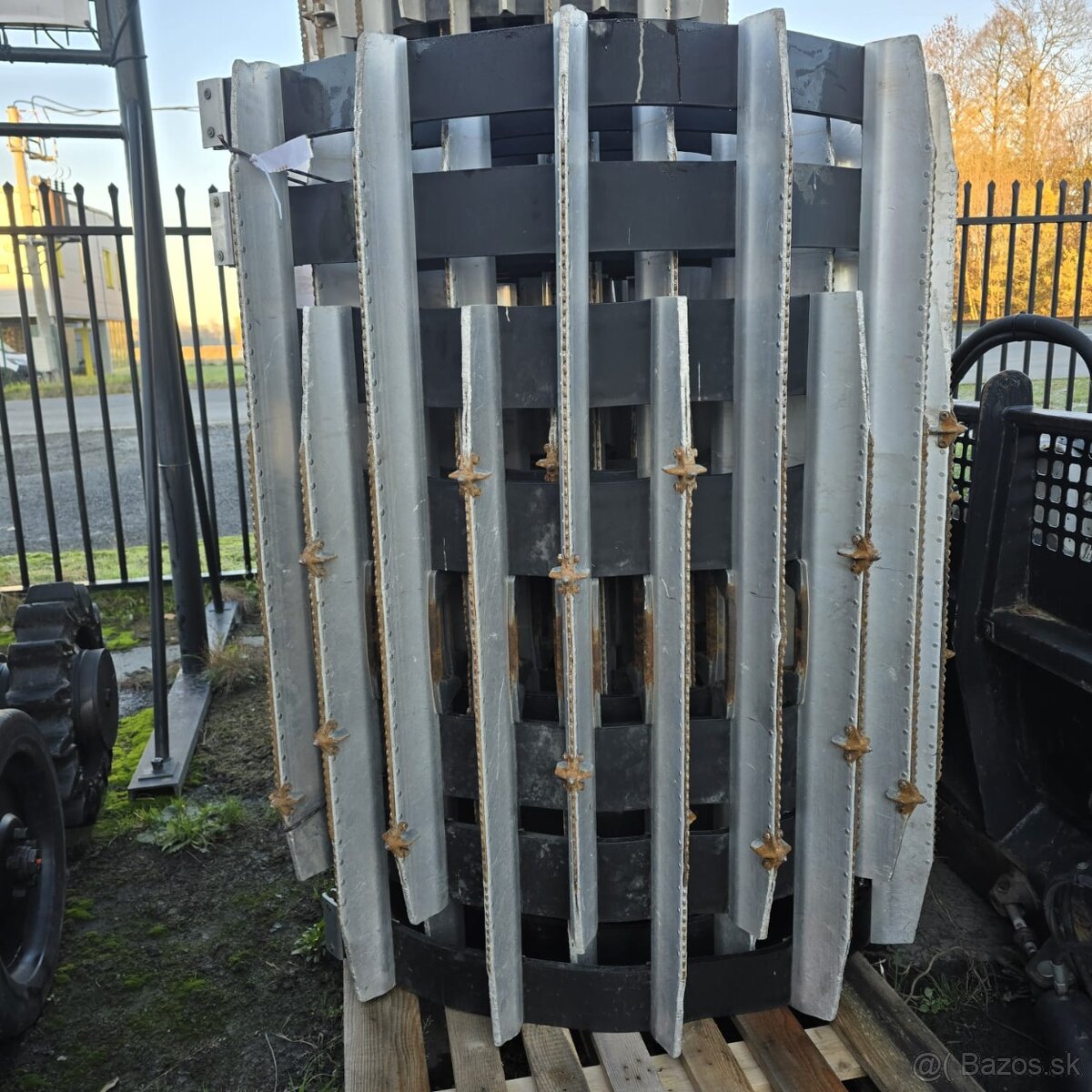 PB 600, pásy, rolba, ratrak, Pisten Bully - 3