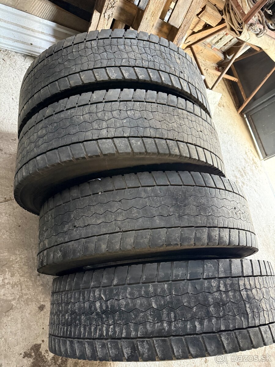 315/80 R 22,5 - 3