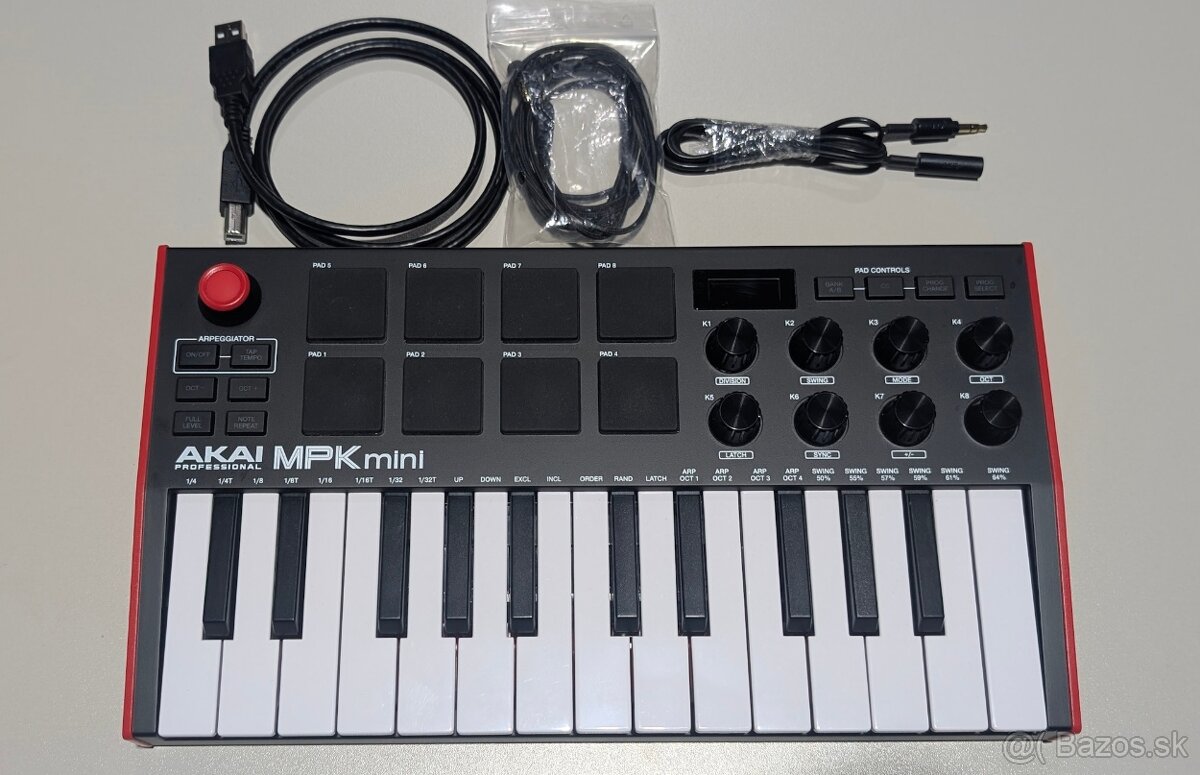 AKAI MPK mini - 3
