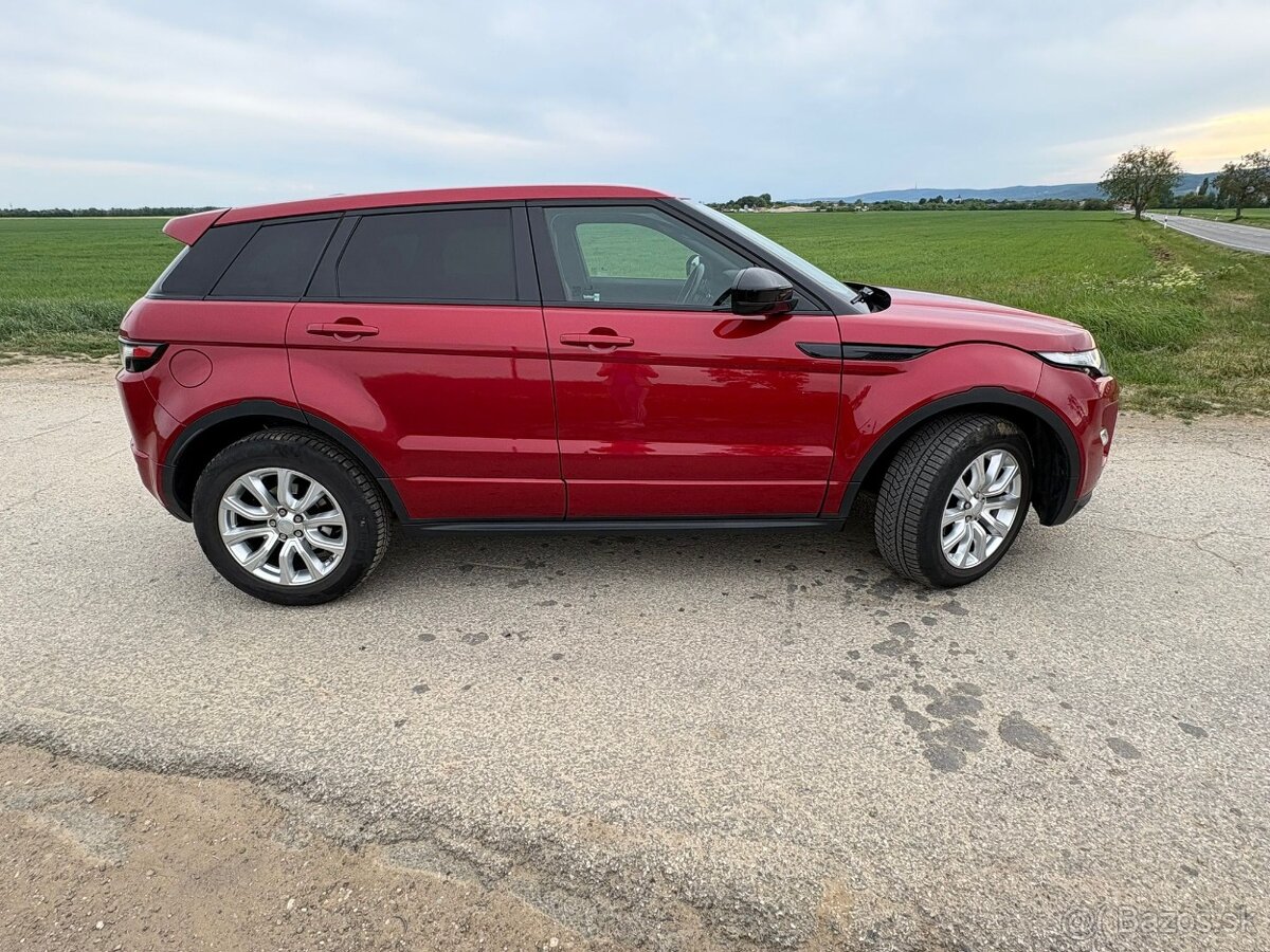 Predám land Rover range rover evoque 2.2 td4 Dynamic at/9 - 3