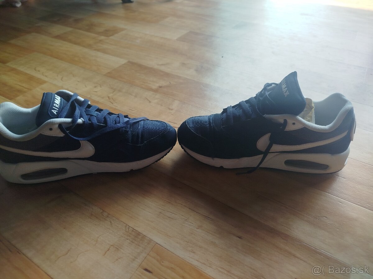 Nike - 3