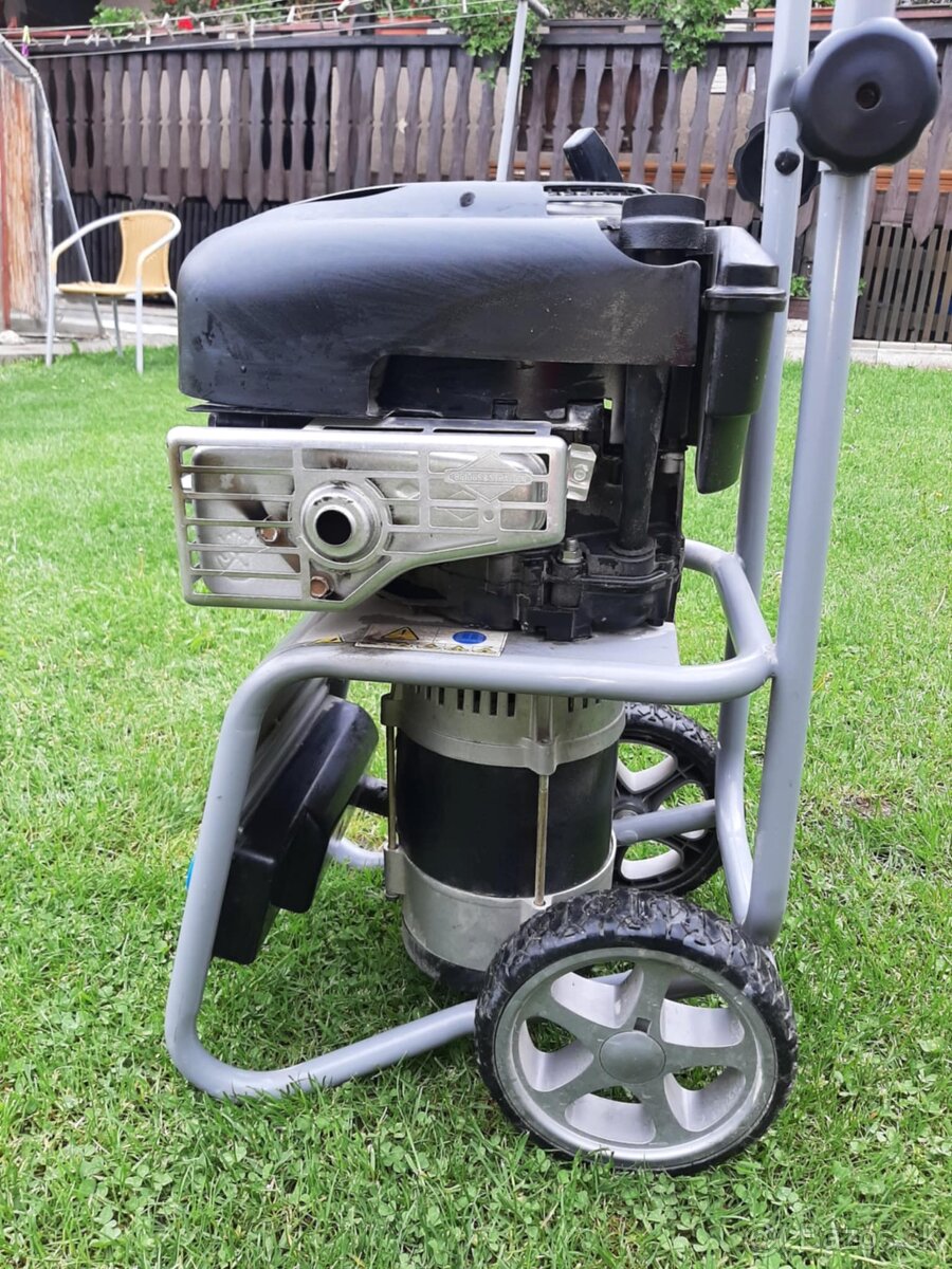 Predám elektrocentrálu 2500W - 3