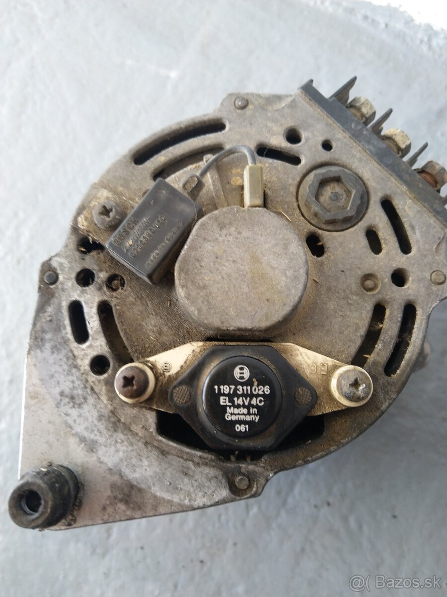 Alternátor na Ford Sierra - 3