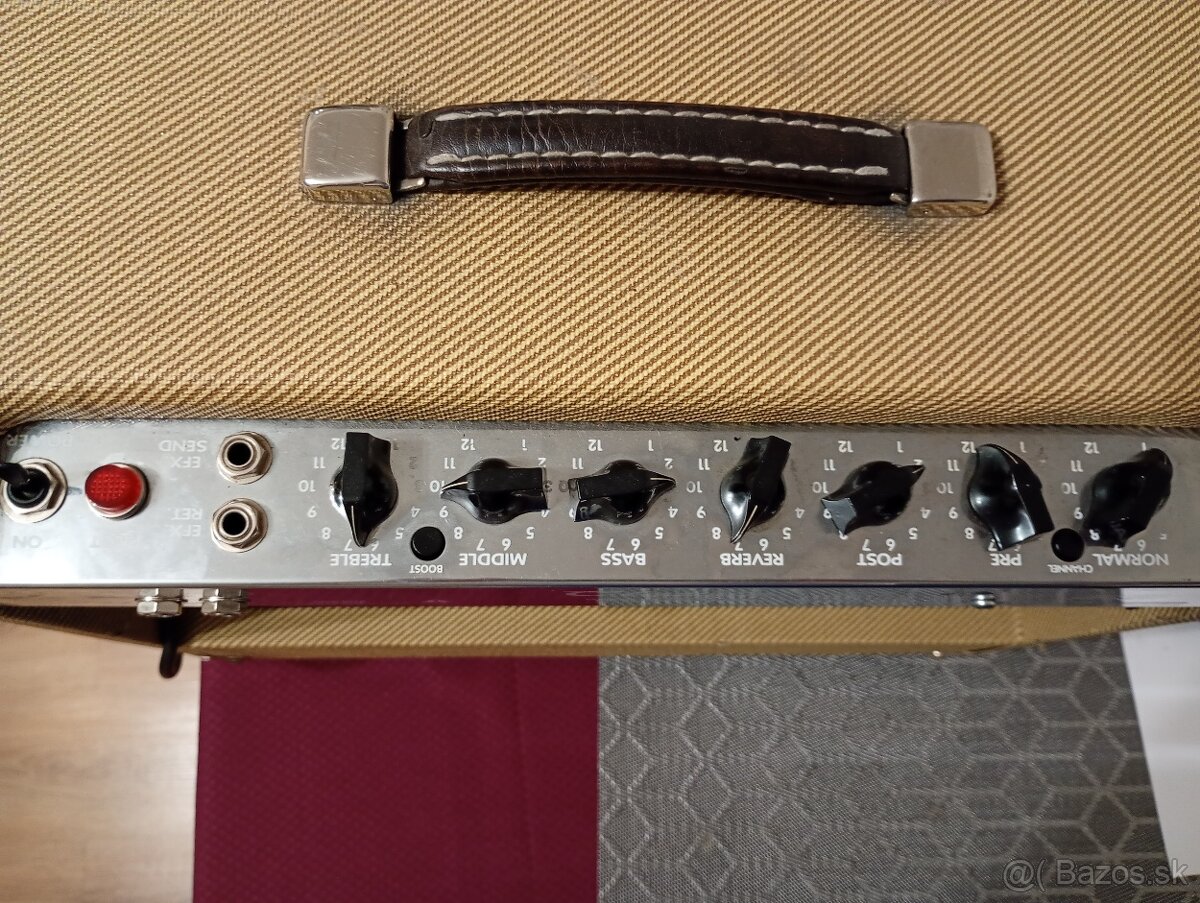 Predám kombo Peavey classic 30 - 3
