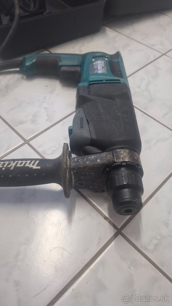 Makita HR2610 - 3