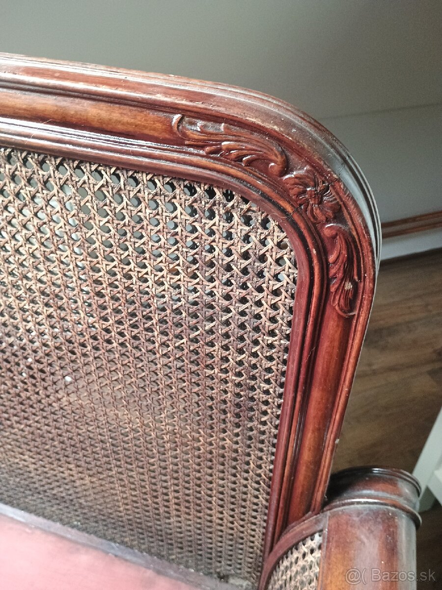 Predám staré drevené kreslo - 3