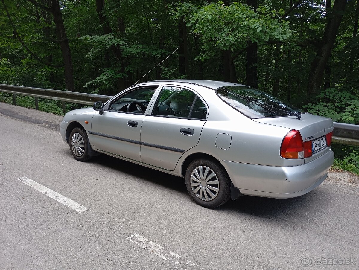 Mitsubishi Carisma 1.6 - 3