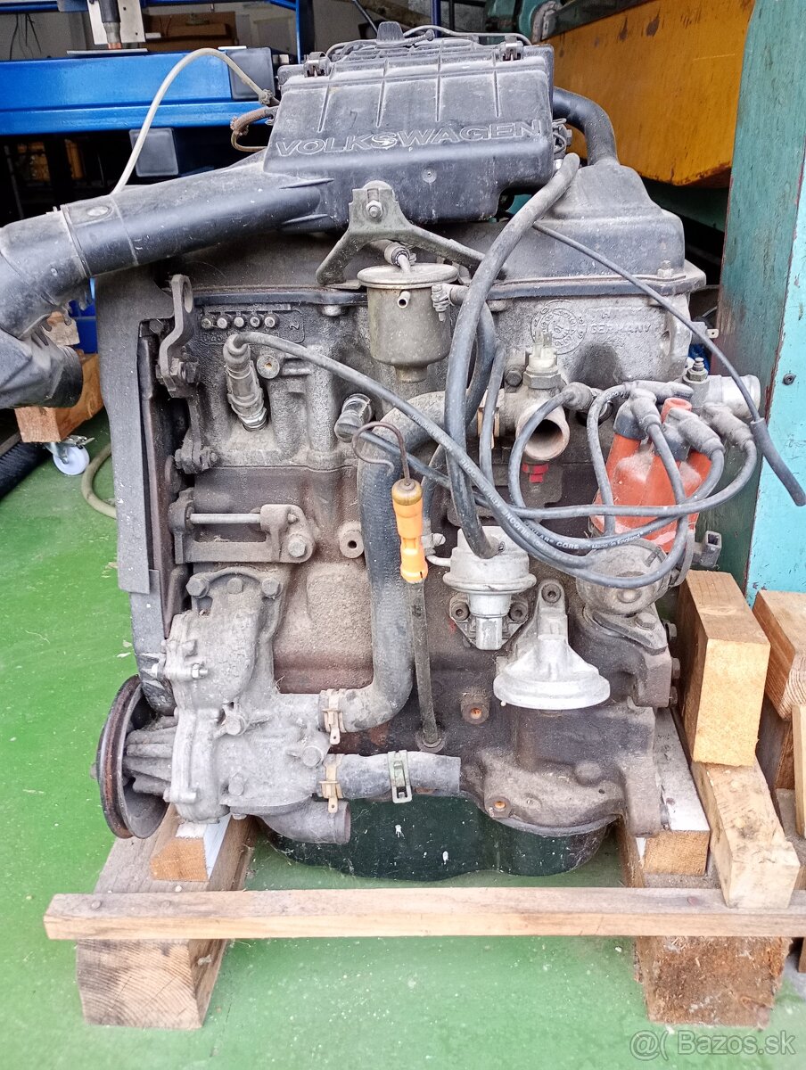 Motor vw golf 2 benzín 1,8 66kw. - 3