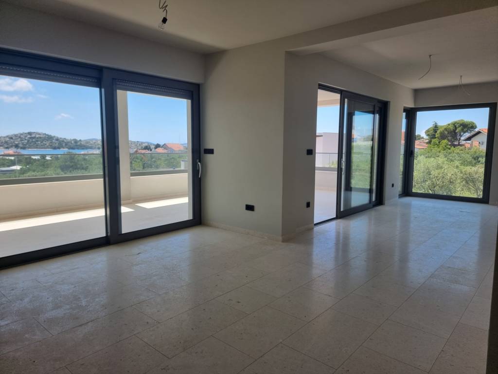 REZERVOVANÉ - Luxusné priestranné apartmány - TRIBUNJ - 3